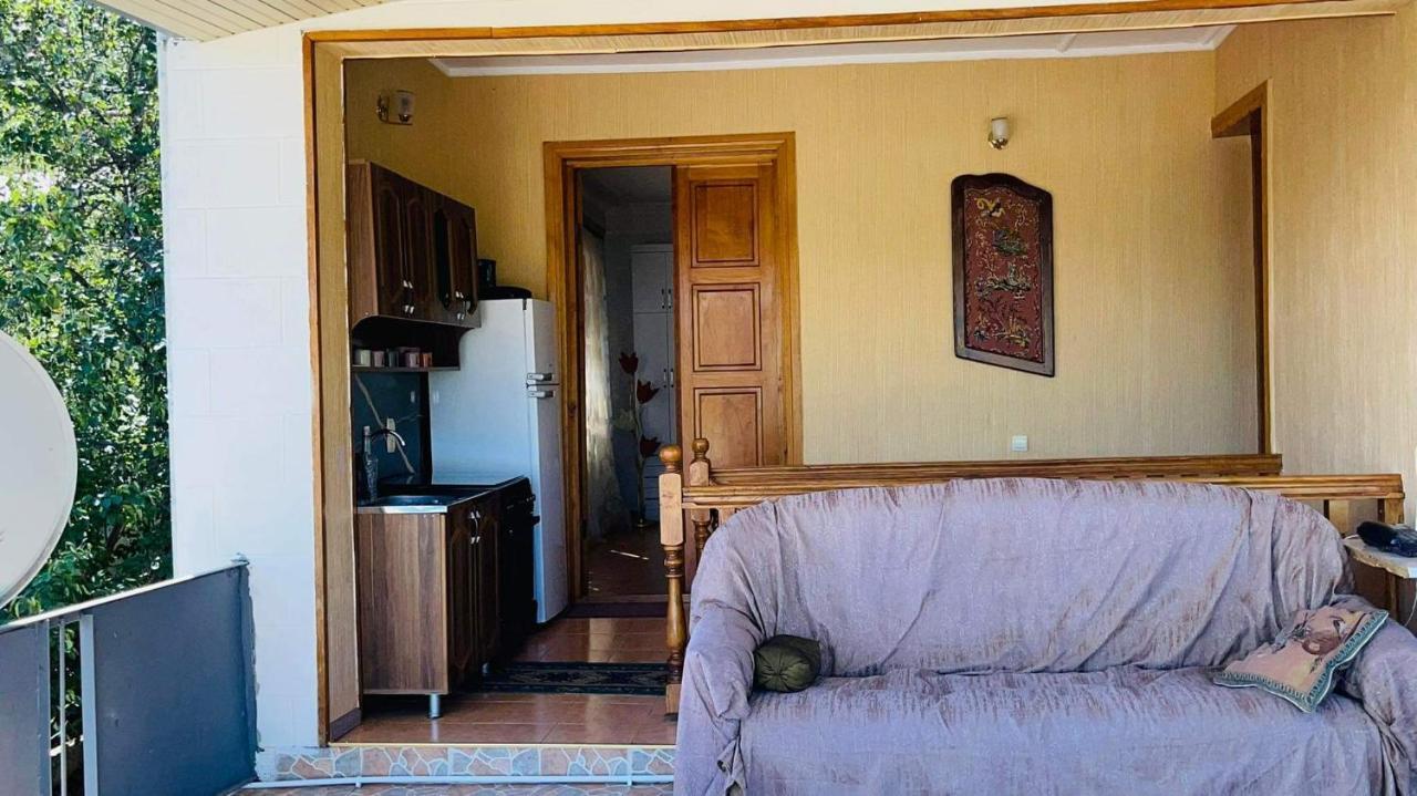 Belas House With Terrace Κουτάισι Δωμάτιο φωτογραφία